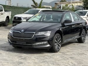 Skoda Superb photo 1