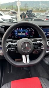 Mercedes-Benz GLE 300d photo 2