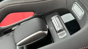 Mercedes-Benz GLE 300d photo 4