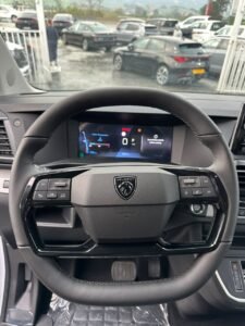 Peugeot Expert Traveller VIP photo 2