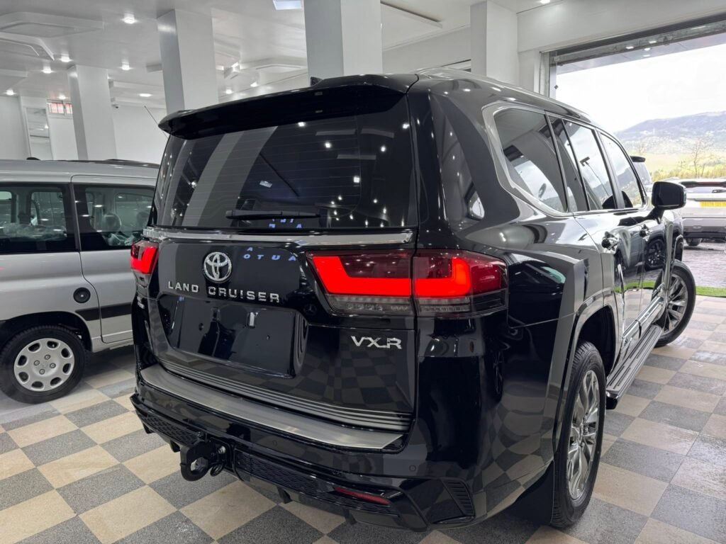Toyota Land Cruiser VX-R