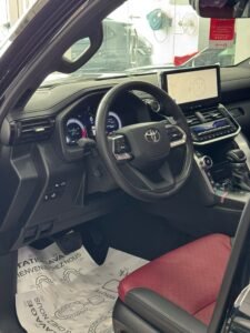 Toyota Land Cruiser VX-R photo 2