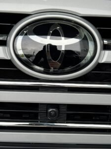 Toyota Land Cruiser VX-R photo 3