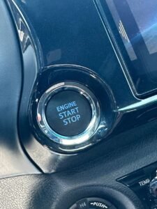 Toyota Hilux GR Sport photo 4