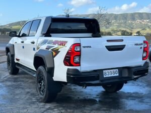 Toyota Hilux GR Sport photo 1